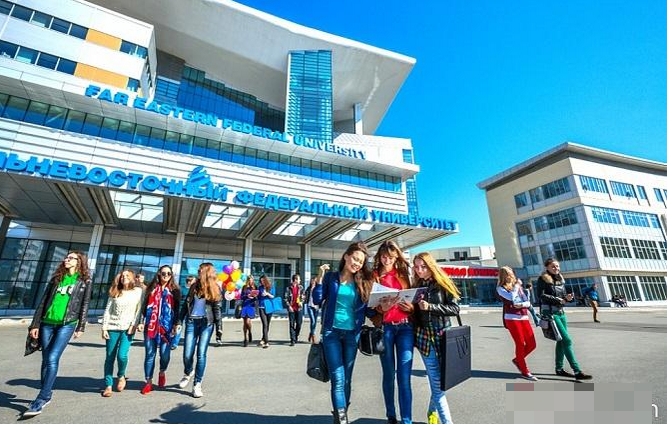 俄罗斯远东联邦大学今年9月开设了VR/AR硕士学位课程