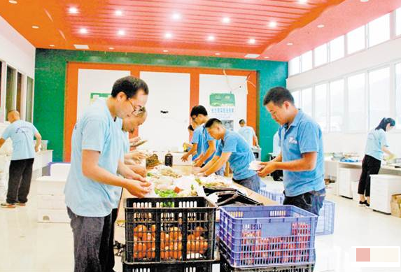 电商产业园助力彭水农村电商产业迅速发展