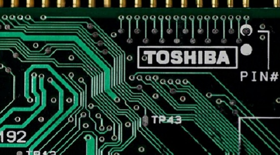 东芝的存储芯片业务还没找到买家 技术人才却被猎头盯上了
