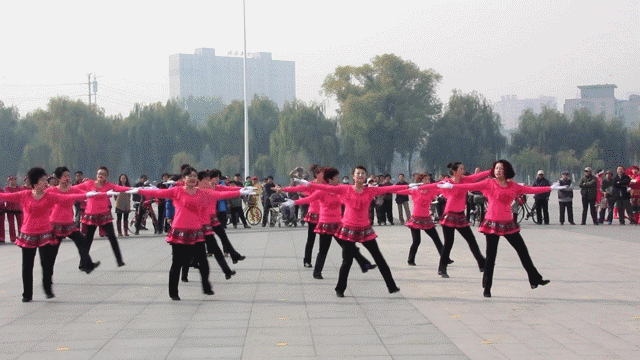 大妈还是那群大妈,只是想赚大妈钱的那些app不见了