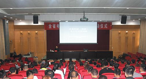 甘肃省商务厅创新模式推进全省电商扶贫工作