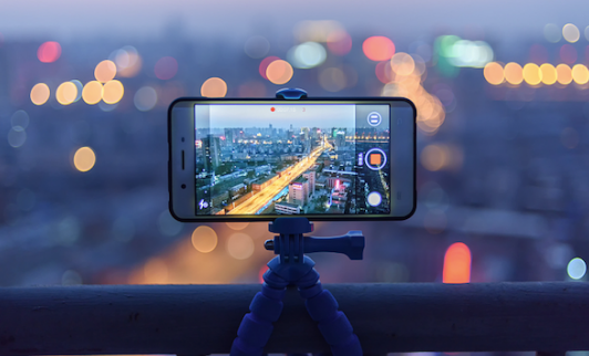 功能大爆炸 AI技术正在重塑手机的摄像头价值