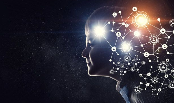 人工智能时代，如何用法律按下“规制键”