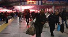春运40年:从一票难求到“互联网+”出行