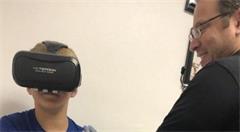 VR助力医生"哄骗"儿童安心打针