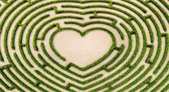 互联网时代没有约会软件就找不到爱情？